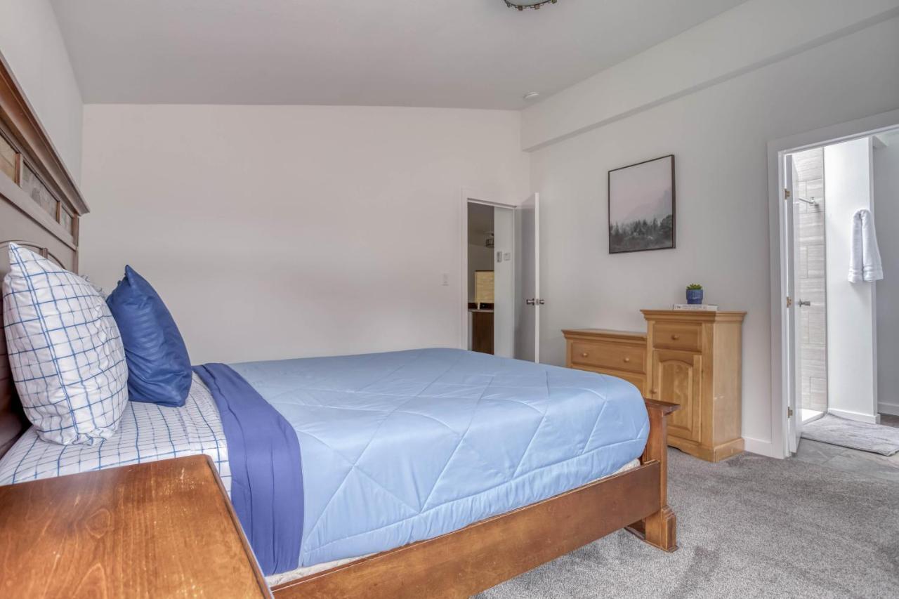 Blake House Rockaway Beach Esterno foto